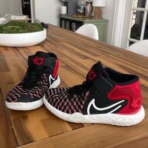 Nike KD Trey 5 VIII Basketball Shoes